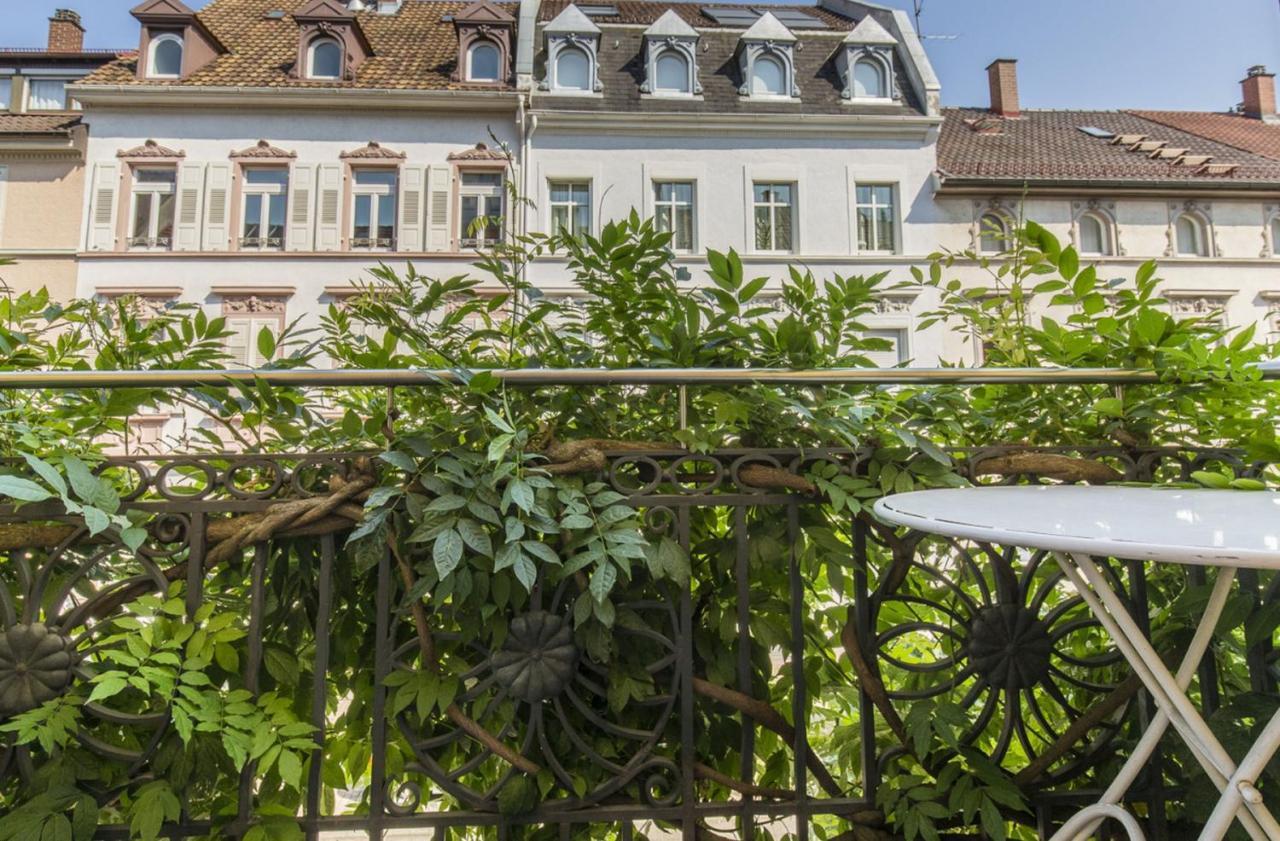 Apartments Im Cafe Einstein Freiburg im Breisgau Exterior foto